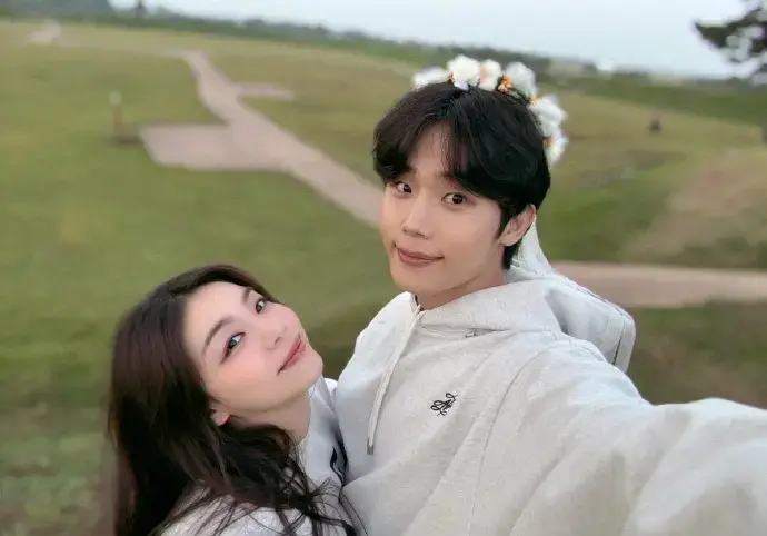 Ailee官宣將于明年4月結婚